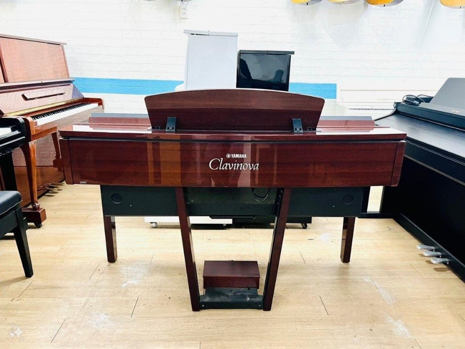 YAMAHA CVP-609 PM - Ảnh thực tế 8